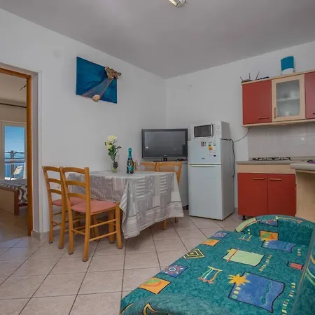 Apartamento In Dramalj 41384 Klanfari