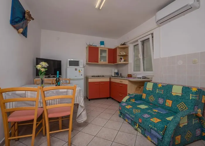 In Dramalj 41384 *
