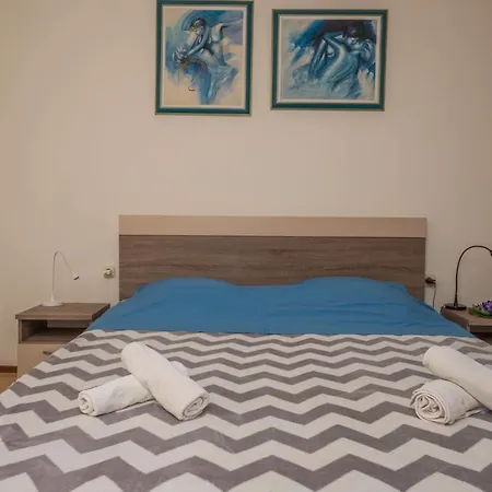 Apartament In Dramalj 41384 *