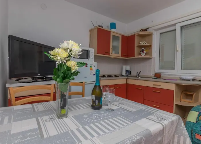 In Dramalj 41384 Apartment *