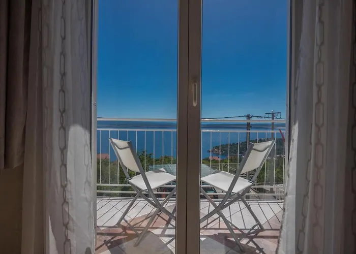 Apartment In Dramalj 41384 Klanfari